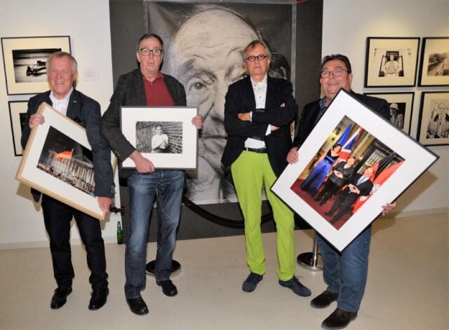 Zusammen bringen sie es auf über 160 Jahre Berufserfahrung: die Hamburger Pressefotografen Klaus Bodig, Jürgen Joost, Andreas Laible und Ronald Sawatzki. Foto: Cetin Yaman